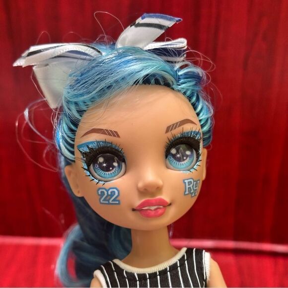 Rainbow โ๐๐๐High Skyler Bradshaw Cheer Squad blue hair - Picture 12 of 14